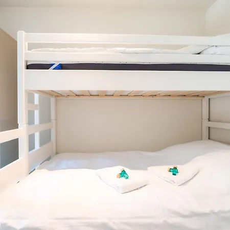 Apartment Situated Brand New For 5 Ostende