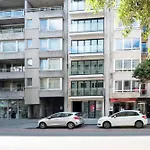 Situated Brand New For 5 Διαμέρισμα *