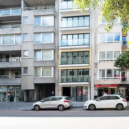 Situated Brand New For 5 Apartament