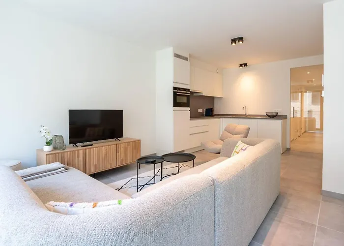 Apartment Situated Brand New For 5 *